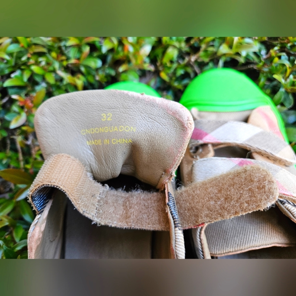 Burberry Kids Checked Trainers Beige Vintage green sole Size EU32 - Picture 12 of 12